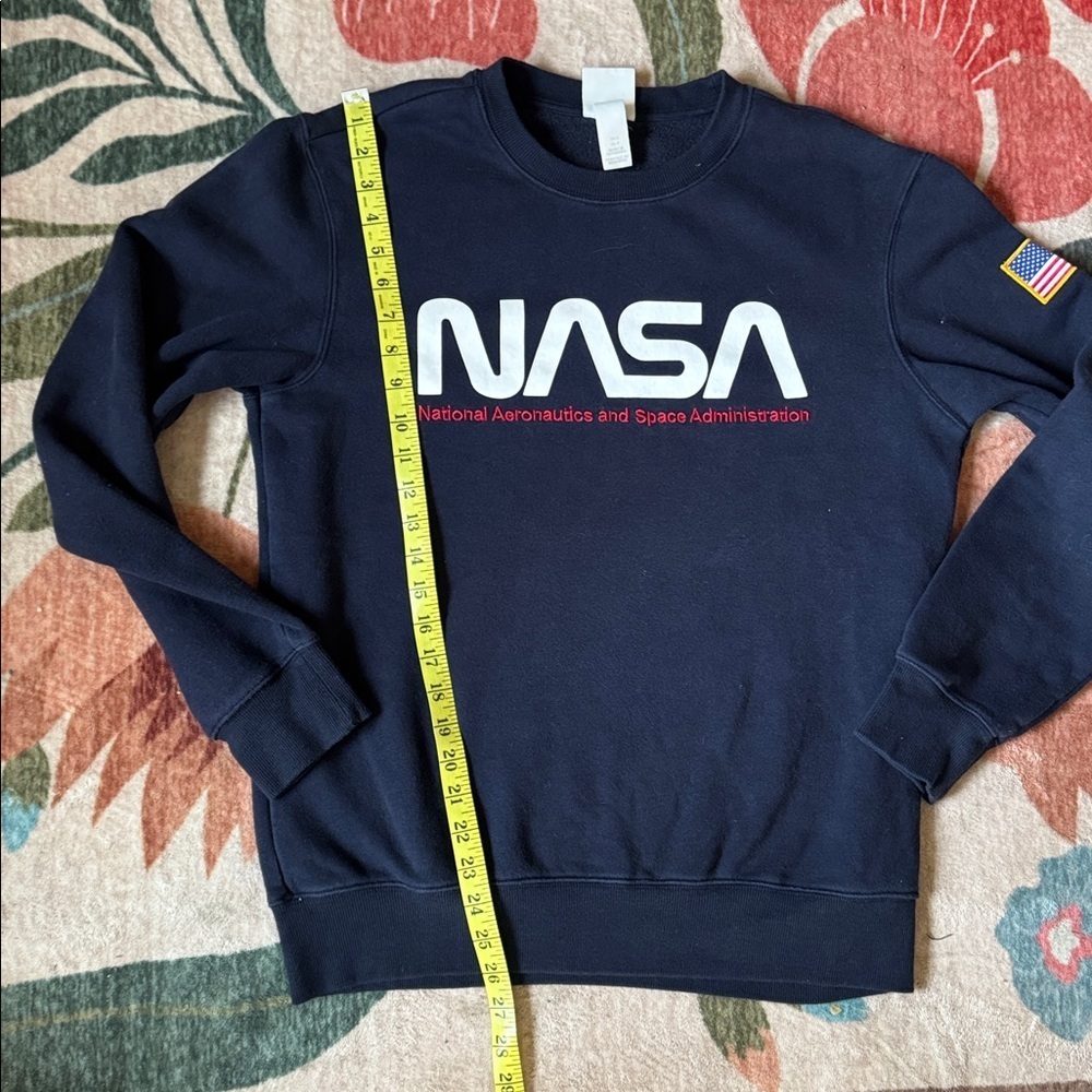 H&M Men’s Small NASA Navy Blue Crewneck Pullover Hoodie - Picture 6 of 6